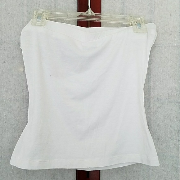 🔴Speechless white tube top with flower. - Picture 2 of 2